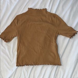 short sleeve brown tshirt